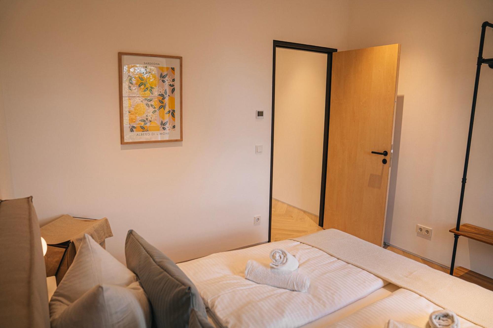 Rr - Penthouse - Luxe 105 Qm - Central - Wifi Magdeburg Exteriör bild