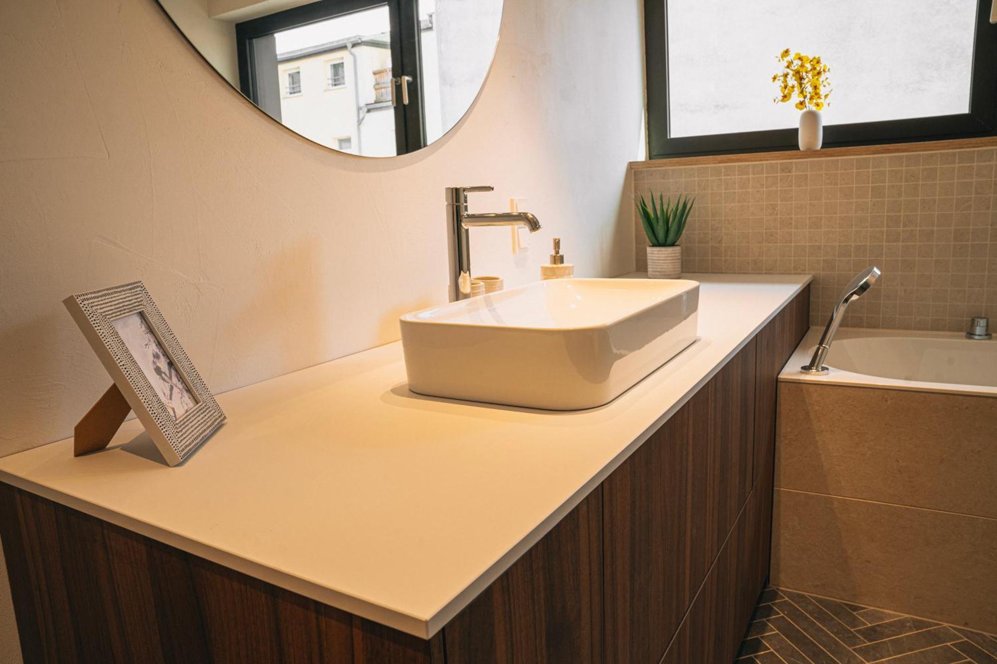 Rr - Penthouse - Luxe 105 Qm - Central - Wifi Magdeburg Exteriör bild