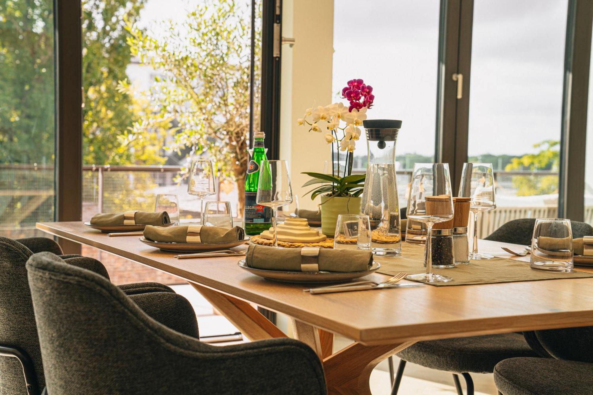 Rr - Penthouse - Luxe 105 Qm - Central - Wifi Magdeburg Exteriör bild